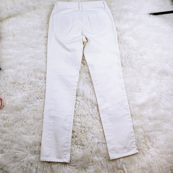 Cache embroidery jeans - Picture 6 of 8